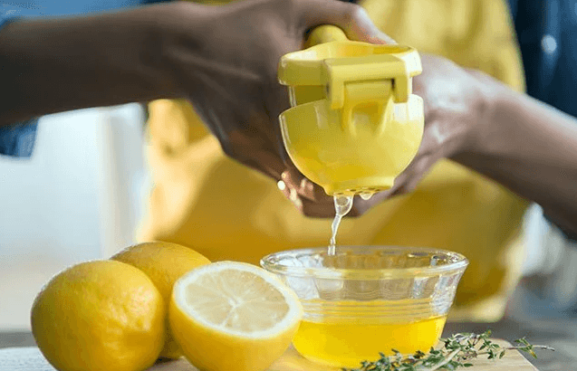 लेमन डाइट बॉडी टॉक्सिन को हटाने में मददगार है! क्या है सच, पढ़ें पूरी डिटेल