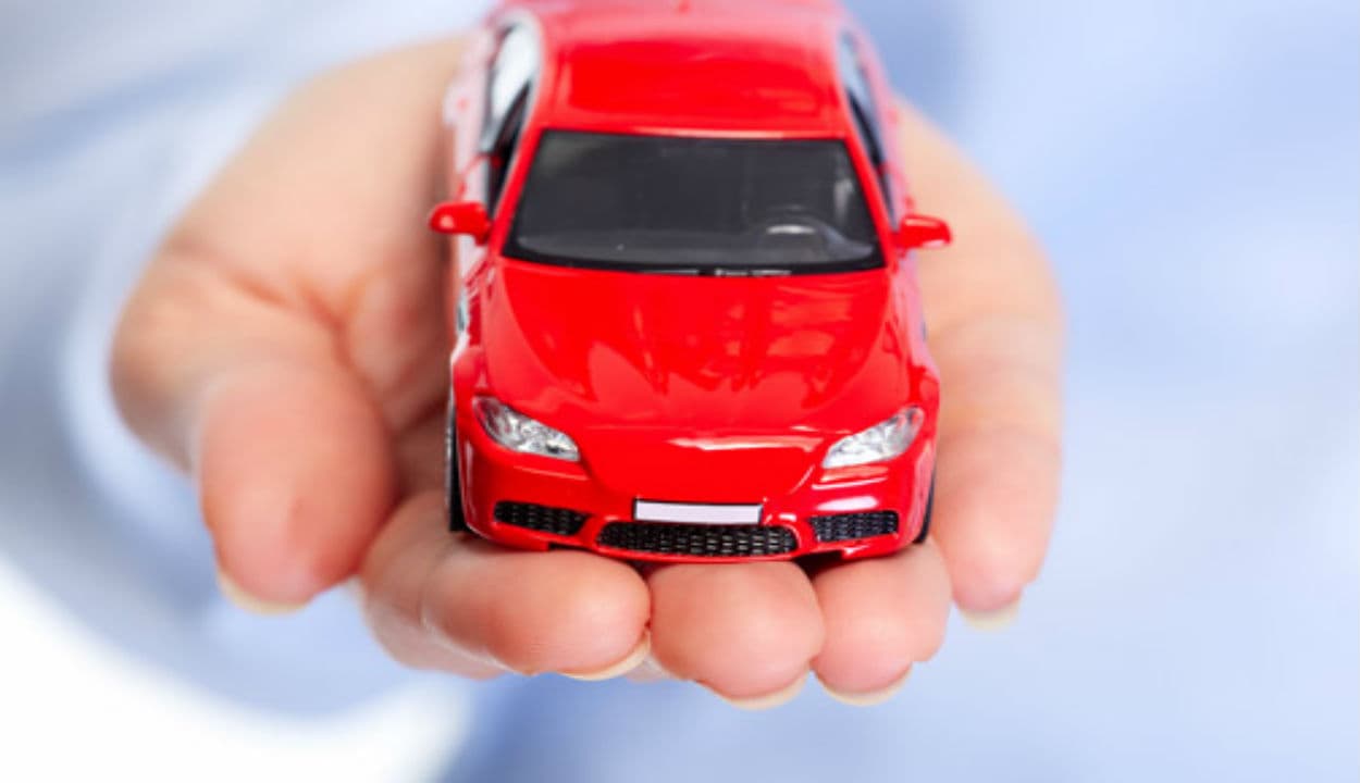 SBI Car Loan: अपना कार लेने का सपना करें पूरा, जीरो फीसदी प्रोसेसिंग फीस पर मिल रहा लोन, जानें प्रोसेस
