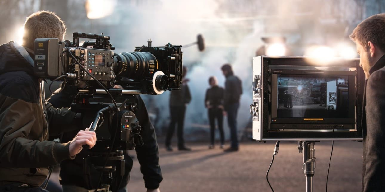 Career In Cinematography After 12th: संभावनाओं भरा करियर विकल्प है सिनेमेटोग्राफी, जानें