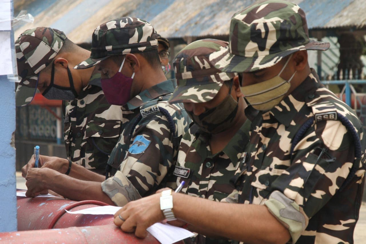 रस्सी बंधे हाथ-पैर, मुंह पर लगा टेप, 55 दिनों बाद मधुबनी से बरामद हुआ सीतामढ़ी में पदस्थापित एसएसबी जवान