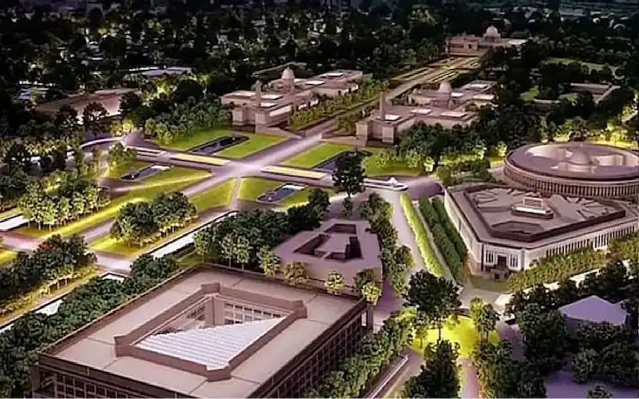 Central Vista Redevelopment: इंडिया गेट के पार्क में अब घास पर बैठकर नहीं मना पाएंगे पिकनिक, ये है वजह