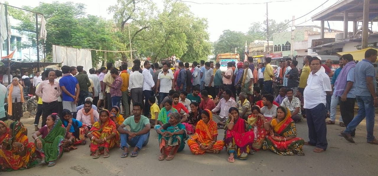 मॉर्निंग वॉक कर रहे वरिष्ठ पत्रकार सुदाम प्रधान व अन्य व्यक्ति को वाहन ने कुचला, दोनों की मौत