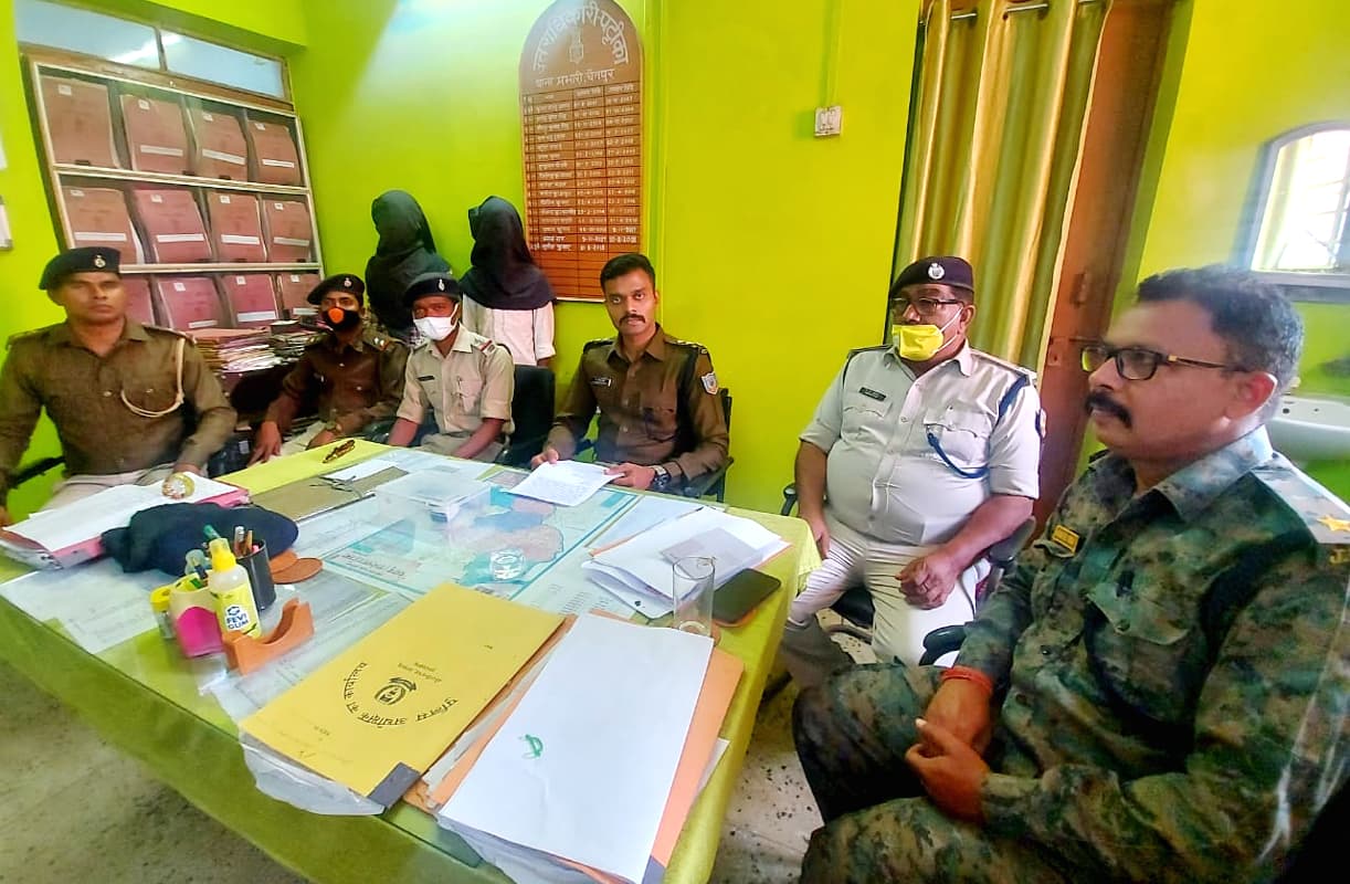 मुखिया से लेवी वसूलने जा रहे जेजेएमपी के दो उग्रवादी को पलामू पुलिस ने किया गिरफ्तार