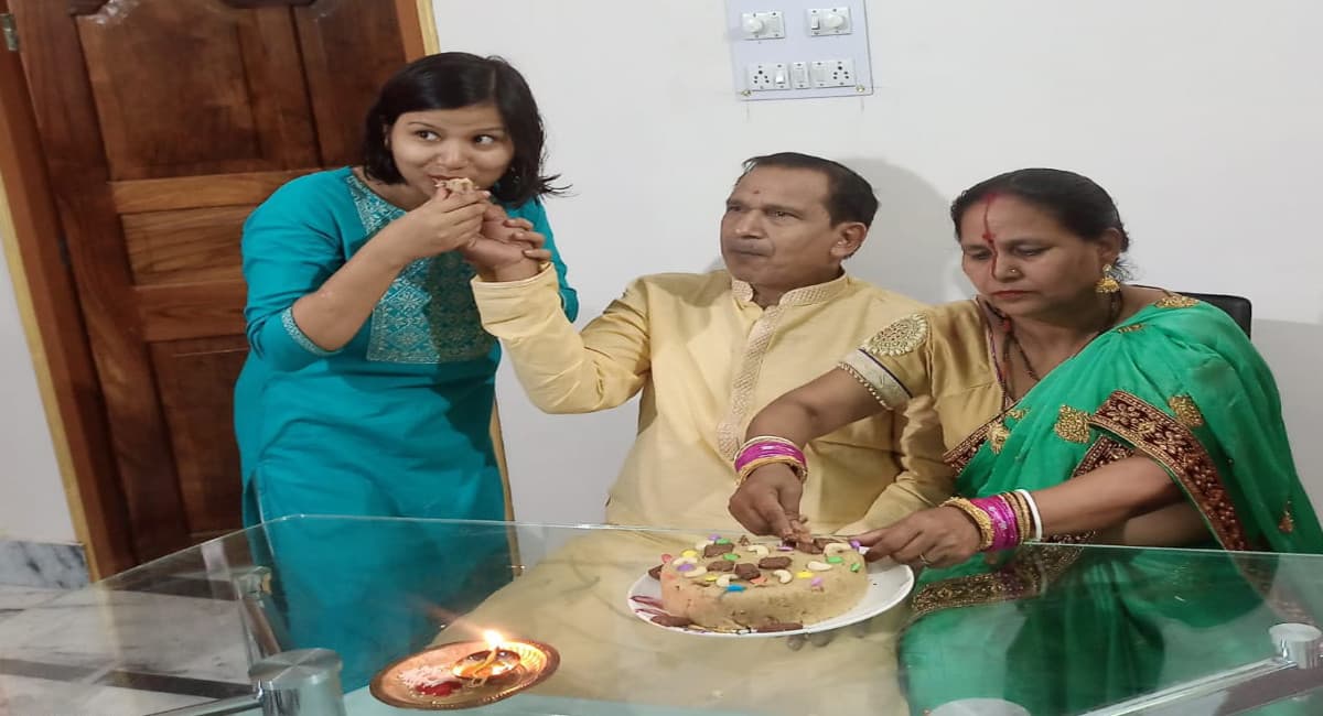 BPSC 65th Result 2021: झारखंड के पाकुड़ से स्कूलिंग करनेवाली चंदा भारती सेकेंड टॉपर,बोली-सबका विकास प्राथमिकता