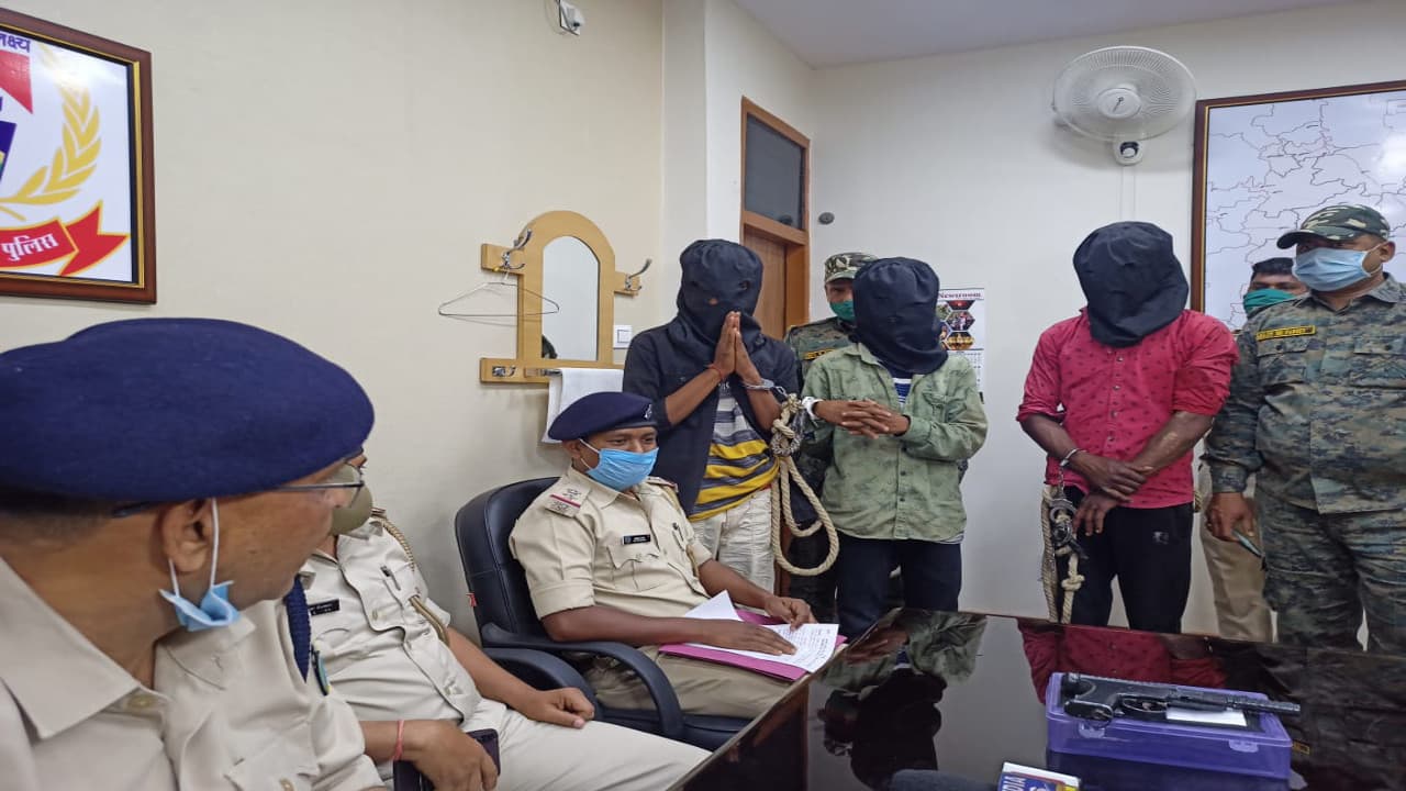 Jharkhand Crime News : हथियार के बल पर रांची में ट्रक की लूटपाट करते 3 क्रिमिनल गिरफ्तार, पिस्टल और बाइक बरामद