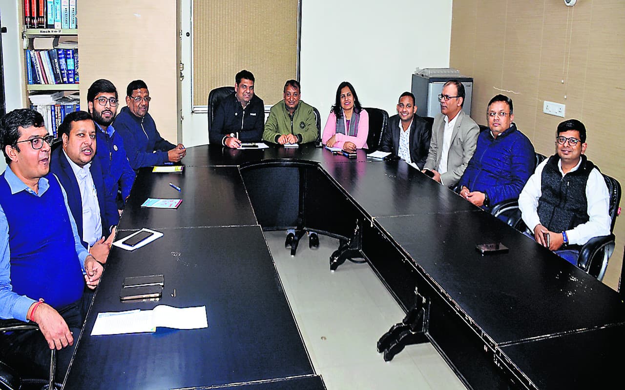 Budget 2023: ढाई से बढ़कर पांच लाख हो टैक्स लिमिट, बजट को लेकर रांची के चार्टर्ड एकाउंटेंट ने रखी ये राय