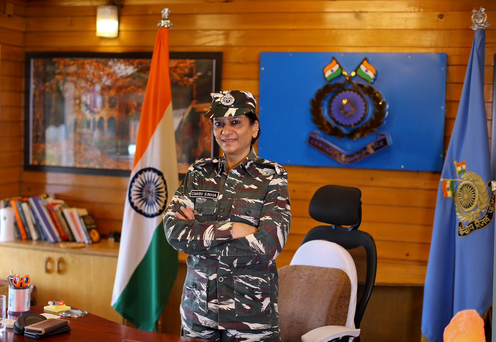 Happy Women's Day: लाखों महिलाओं को प्रेरणा दे रही हैं चारू सिन्हा, 4 CRPF सेक्टर की IG बनने वाली पहली अधिकारी