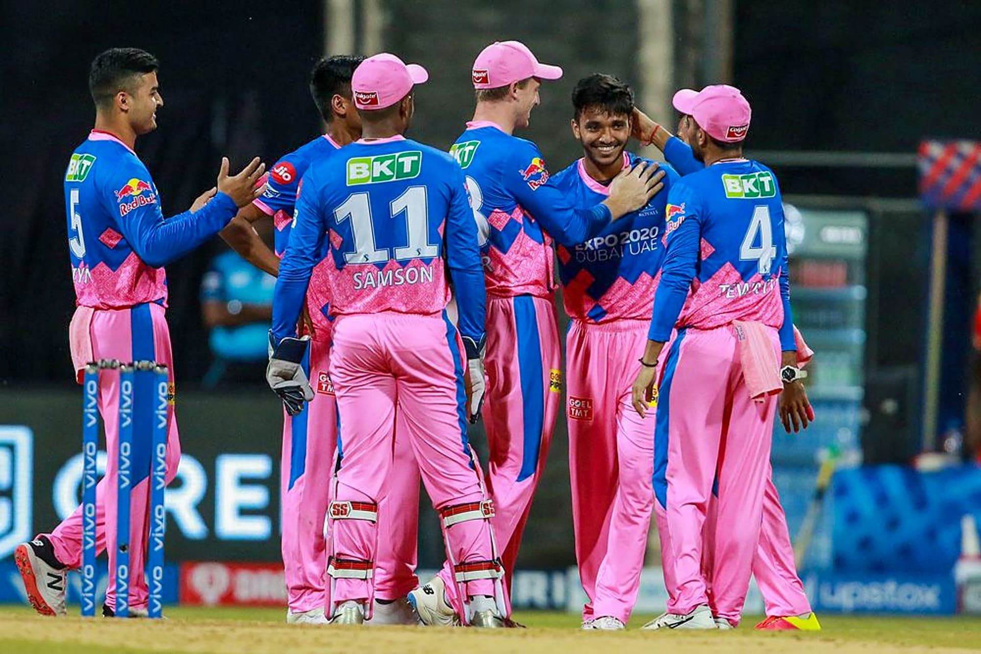 IPL 2021 : चेतन सकारिया को लेकर सहवाग ने किया ऐसा ट्वीट, पढ़कर हो जाएंगे इमोशनल IPL 2021 : चेतन सकारिया को लेकर सहवाग ने किया ऐसा ट्वीट, पढ़कर हो जाएंगे इमोशनल