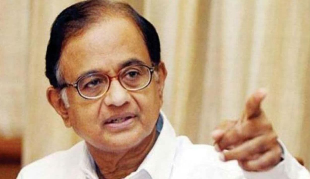 चिदंबरम का ट्वीट, बोले- भारत के सभी लोगों को मूर्ख समझ रही सरकार के खिलाफ विद्रोह करना चाहिए