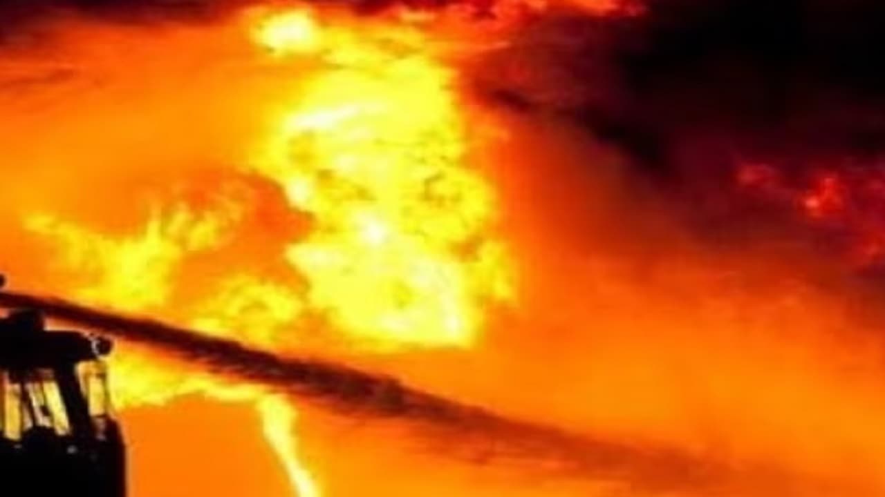 चीन में आग लगने की अलग-अलग घटनाओं में 32 की मौत, जिम्मेदार लोगों को हिरासत में लिया गया