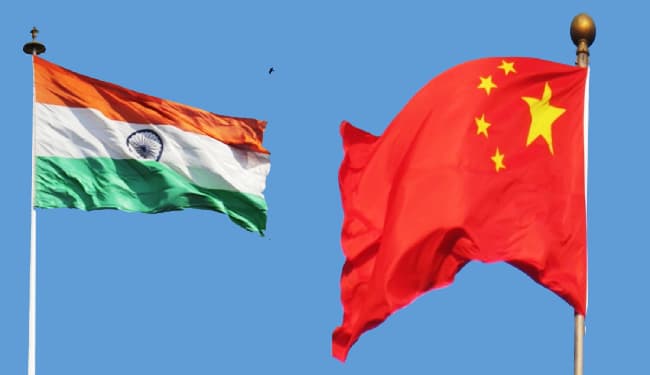 बातचीत से नहीं बदल सकता भारत से सटी LAC पर चीन का आक्रामक रुख : अमेरिका बातचीत से नहीं बदल सकता भारत से सटी LAC पर चीन का आक्रामक रुख : अमेरिका