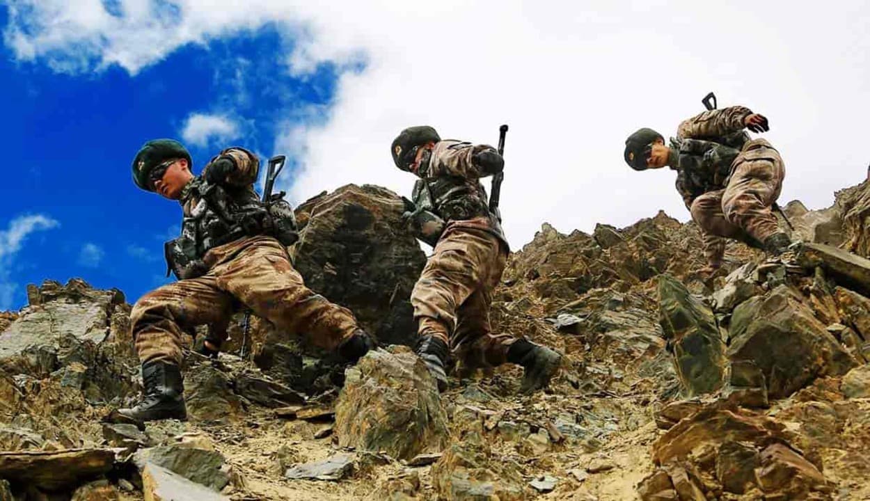 गलवान घाटी में सैनिकों की मौत के आंकड़ों पर तीन पत्रकारों ने उठाया सवाल, तो चीन ने कर लिया गिरफ्तार