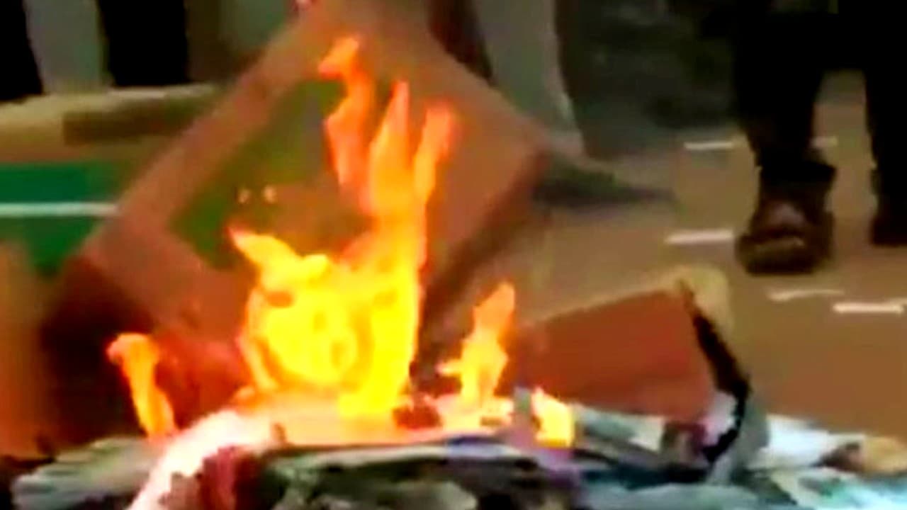 कर्नाटक में ईसाइयों के धार्मिक ग्रंथ जलाये जाने से तनाव, इस संगठन पर लगा है आरोप