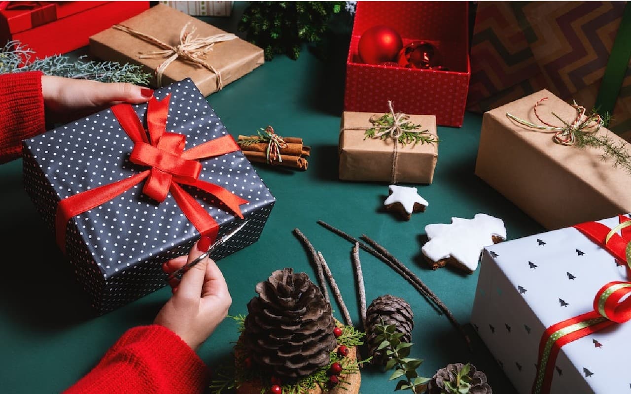 क्रिसमस पर बच्चों को देना है तोहफा, यहां से लें बेस्ट गिफ्ट आइडिया