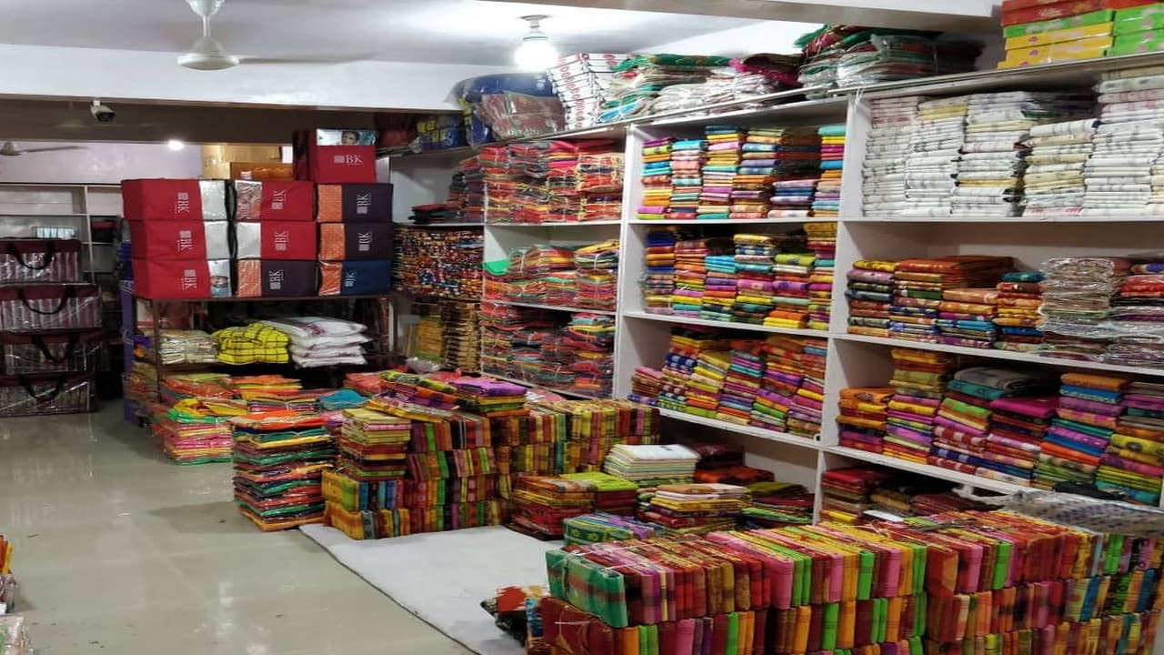 लॉकडाउन में झारखंड के कपड़ा उद्योग में काम करने वाली 90% महिलाएं बेरोजगार, इस रिपोर्ट में हुआ खुलासा