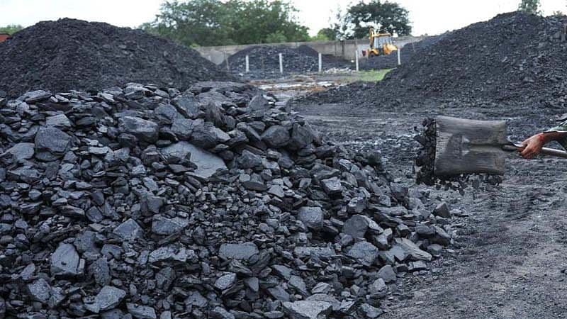 चतरा : सात लाख के कोयला चोरी मामले में 20 लोगों पर प्राथमिकी दर्ज