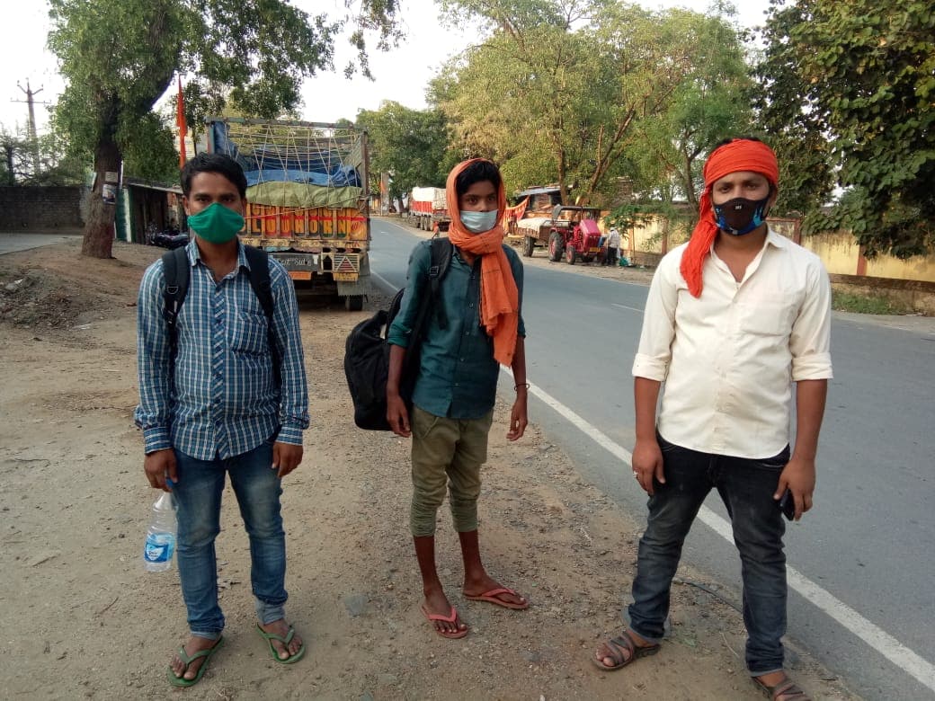 Covid19 Outbreak: गढ़वा में एक साथ 20 कोरोना पॉजिटिव मरीज मिलने के बाद आधी रात में सक्रिय हुआ प्रशासन