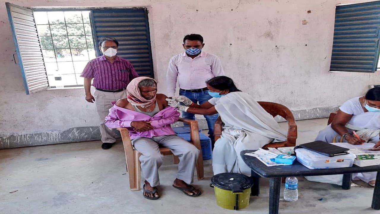 झारखंड में भी अब 18 प्लस समेत सभी उम्र के लोगों को टीका लेने में नहीं होगी दिक्कत, जानिए कब से मिलेगी सुविधा