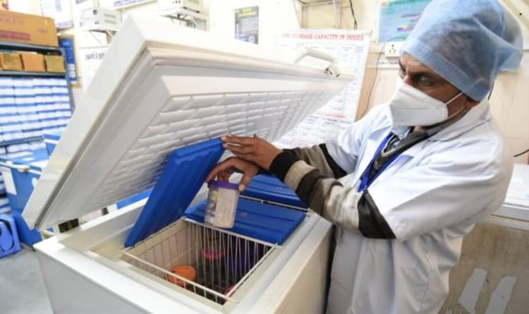 Corona Vaccine Dry Run: कोरोना के कहर से जल्द मिलेगी मुक्ति, आज कोलकाता पहुंच रहा है वैक्सीन