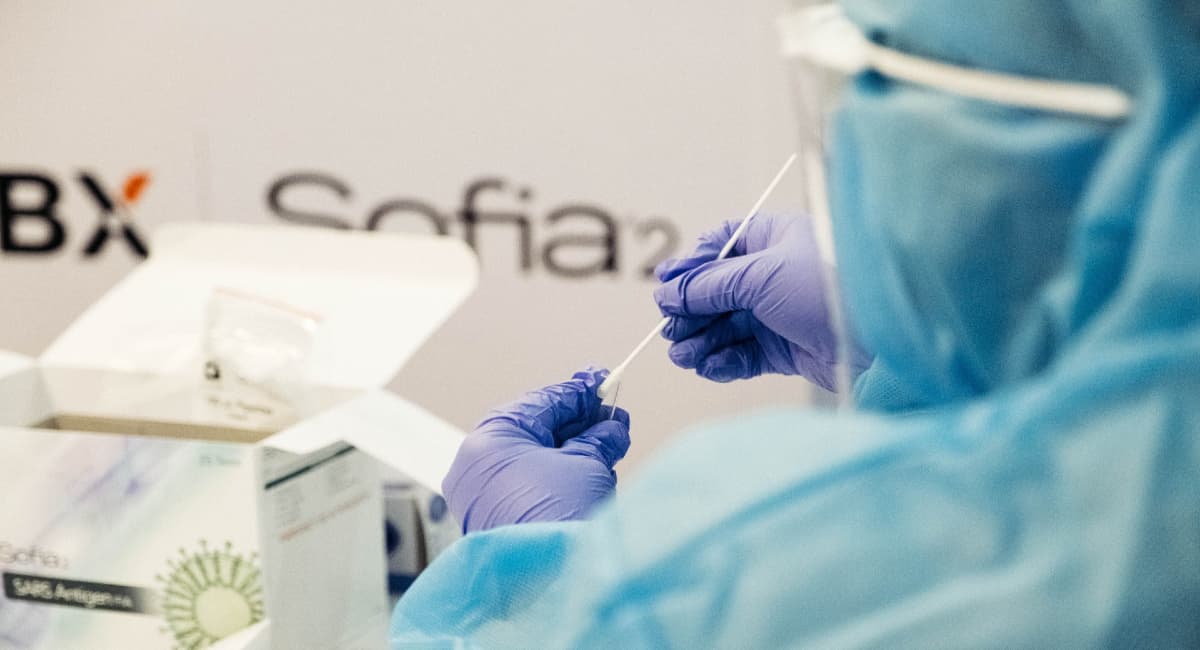 Jharkhand News:अमेरिका से RIMS ने मंगवायी जीनोम सिक्वेंसिंग मशीन, फिर भी वेरिएंट की जांच नहीं, जानें कारण