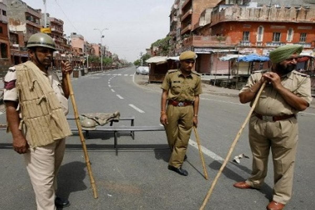 राजस्थान के झुंझुनूं में एक ही परिवार के तीन लोग COVID19 से पीड़ित, पूरे प्रदेश में कर्फ्यू