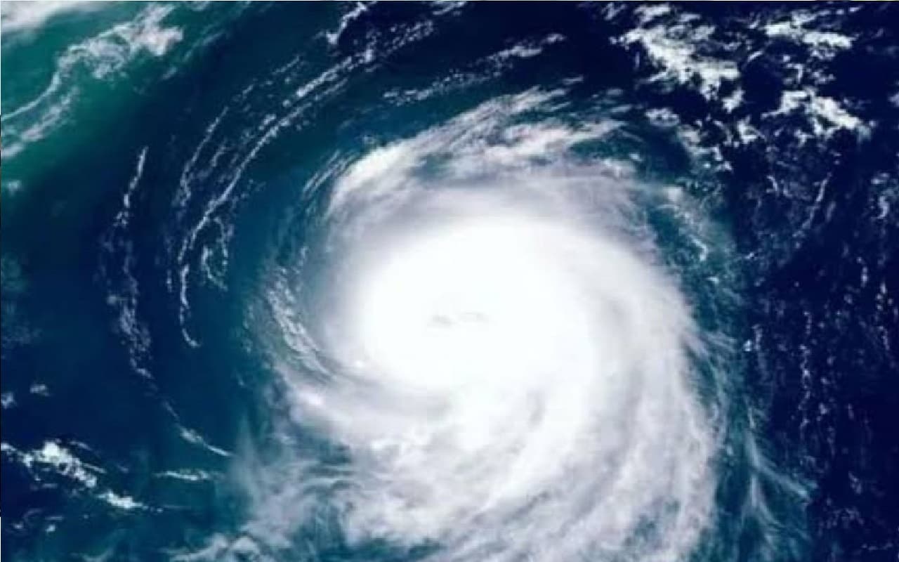 Cyclone Hamoon Tracker: ‘हामून’ तूफान मचाएगा तबाही? झारखंड का मौसम बदला, जानें कहां होगा असर