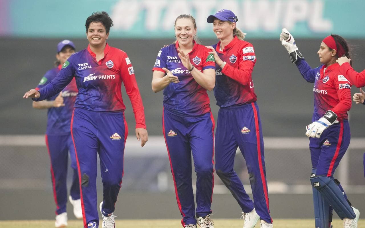 DC vs UP, Playing XI: जीत का लय बरकरार रखने उतरेगी दिल्ली और यूपी, जानिए संभावित प्लेइंग 11 और लाइव स्ट्रीमिंग