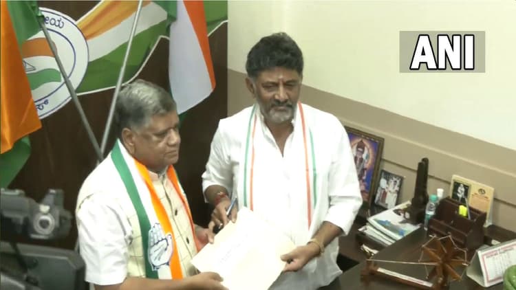 Karnataka Elections 2023: कांग्रेस के टिकट पर चुनाव लड़ेंगे जगदीश शेट्टार, कहा- पत्तों की तरह बिखर रही BJP