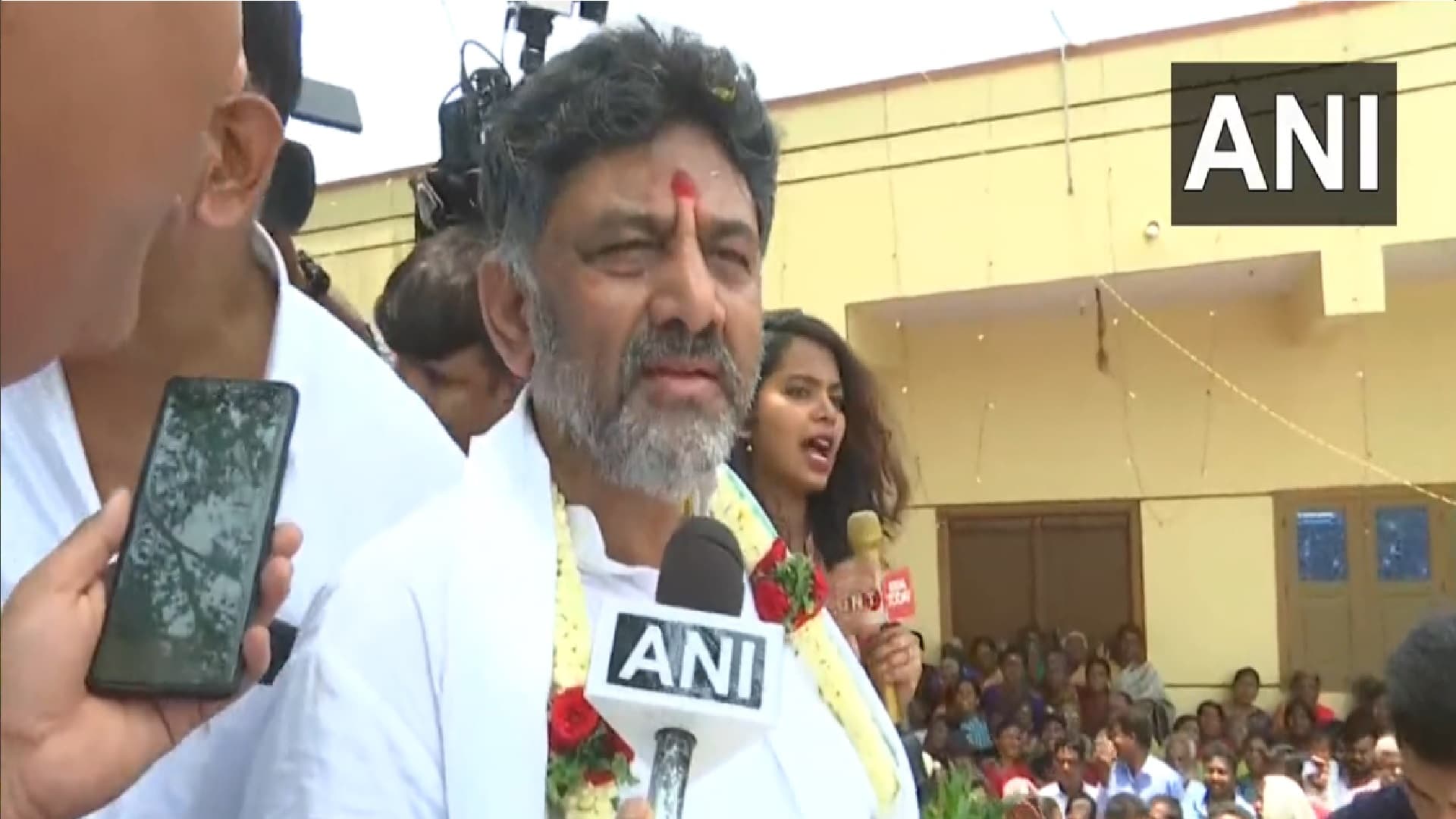 Karnataka Election 2023: डीके शिवकुमार का दावा, 150 से अधिक सीट जीतेगी कांग्रेस, नामांकन से पहले किया रोड शो