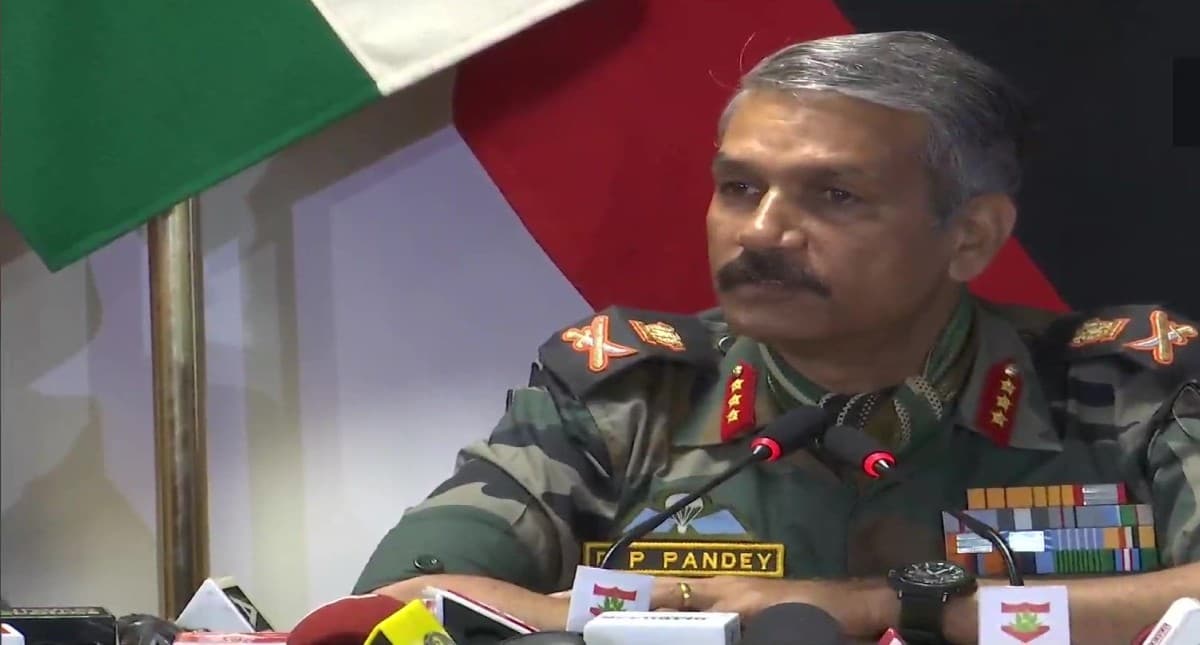 जम्मू-कश्मीर के उरी सेक्टर में सेना को मिली बड़ी कामयाबी, तीन घुसैपठिए ढेर, भारी मात्रा में हथियार बरामद…
