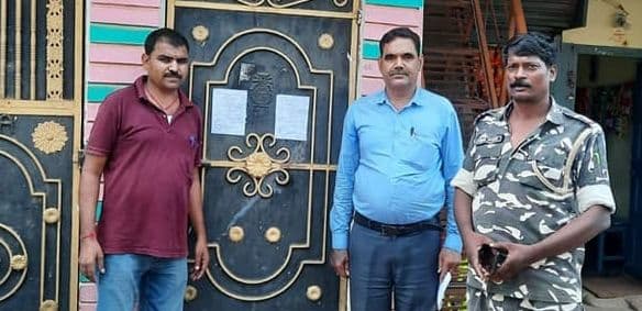 Jharkhand Crime News : बीएसएनएल का निदेशक बनकर 1 करोड़ से अधिक का चूना लगाने वाला कौन है चंदन उर्फ सरफराज खान Jharkhand Crime News : बीएसएनएल का निदेशक बनकर 1 करोड़ से अधिक का चूना लगाने वाला कौन है चंदन उर्फ सरफराज खान