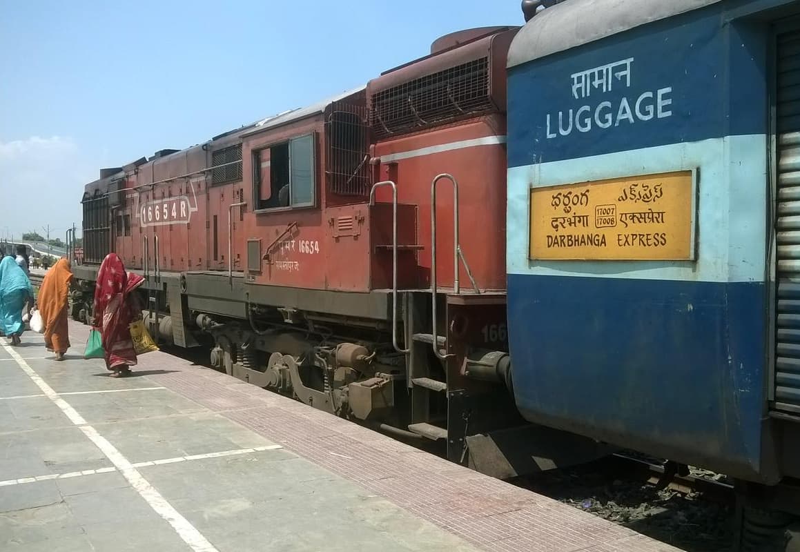 सिकंदराबाद–दरभंगा एक्सप्रेस के यात्रियों को भीड़ से मिलेगी मुक्ति, हटिया-खड़गपुर ट्रेन 6 दिसंबर को रद्द