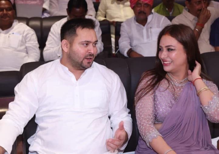 लालू यादव के घर गूंजेगी किलकारी, छोटी बहू राजश्री इस साल सुनायेंगी अच्छी खबर, जानें कब आयेगा नन्हा मेहमान