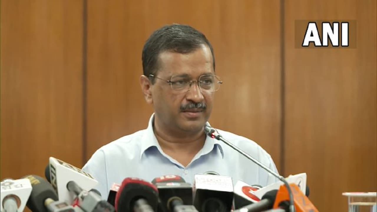Delhi के CM अरविंद केजरीवाल बोले- रेड लाइट पर भीख मांगने वाले बच्चों के लिए बनाएंगे बोर्डिंग स्कूल