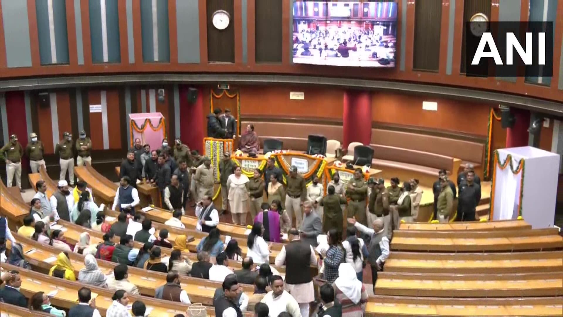 Delhi MCD Mayor Election Live: दिल्ली में एमसीडी मेयर चुनाव फिर टला