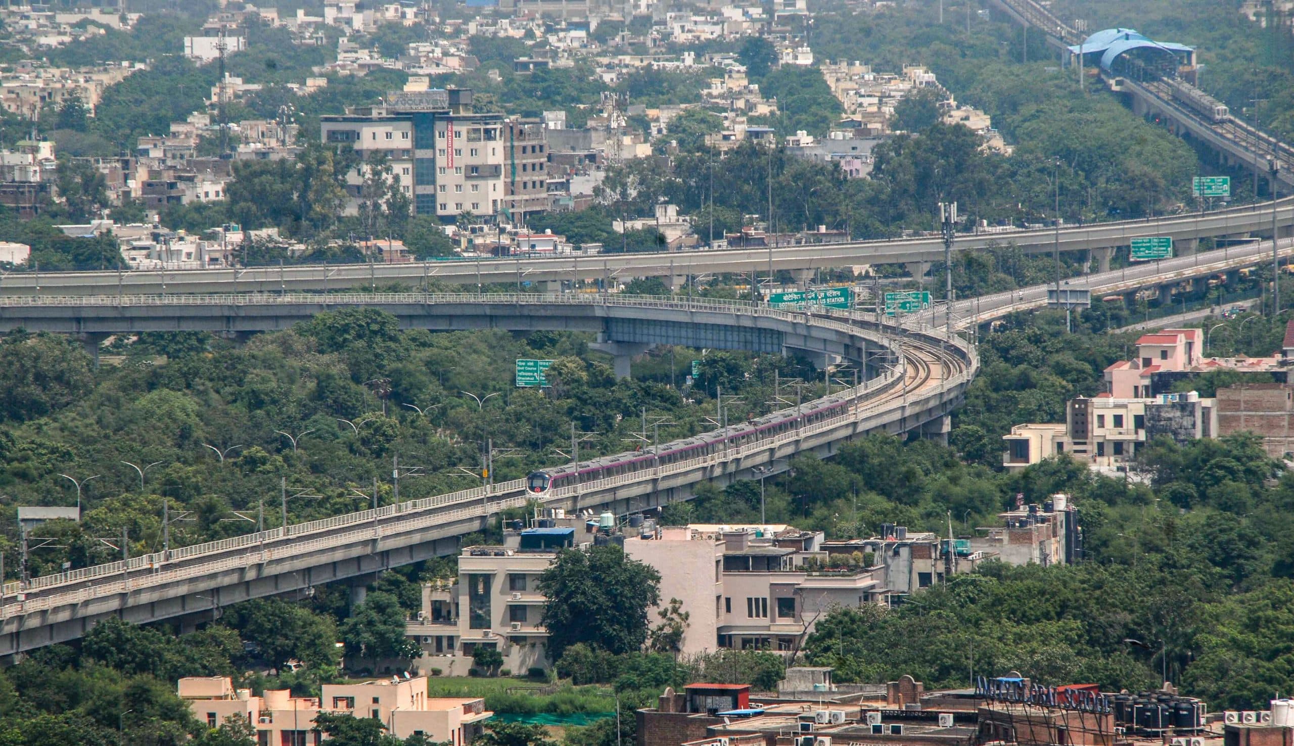 Delhi Metro Updates : दिल्ली मेट्रो की सभी सेवाएं बहाल, जान लें ये बातें नहीं तो पड़ जाएंगे चक्कर में