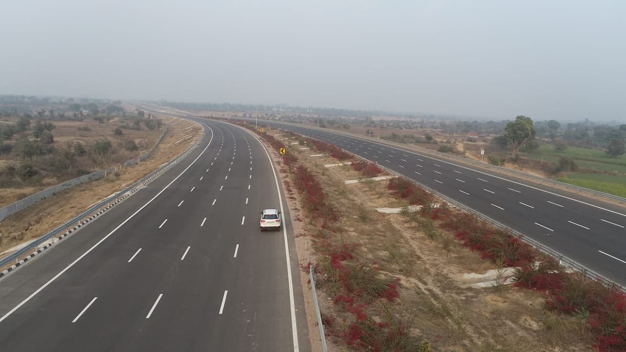 दिल्ली-मुंबई एक्सप्रेसवे का पहला फेज तैयार, PM मोदी आज करेंगे उद्घाटन, अब जयपुर का सफर साढ़े तीन घंटे में