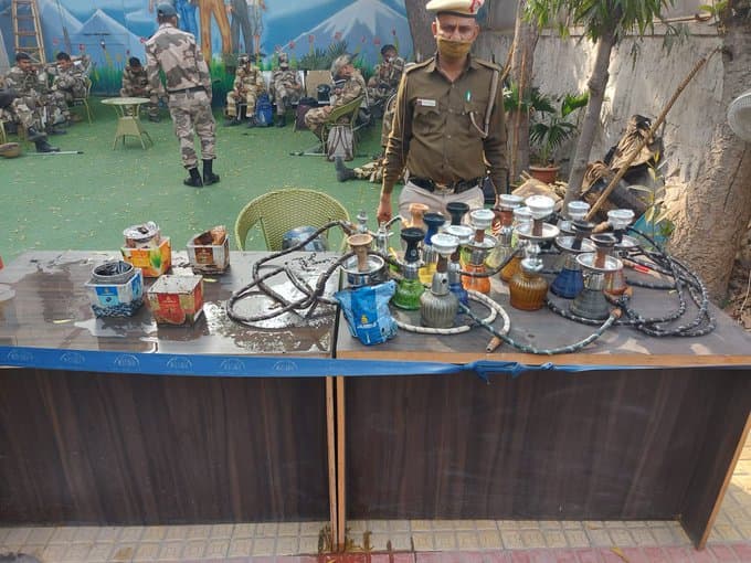 'ये हम हैं, ये हुक्के हैं, और अब पावरी नहीं हो रही है', दिल्ली पुलिस का ट्वीट वायरल