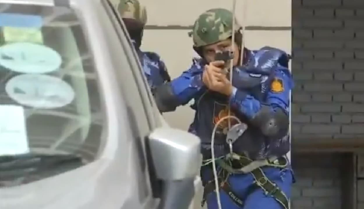 दिल्ली में पैर धरते ही आतंकियों के उखड़ जाएंगे कदम, दिल्ली पुलिस ने तीन जगहों पर किया मॉक ड्रिल, देखिए VIDEO