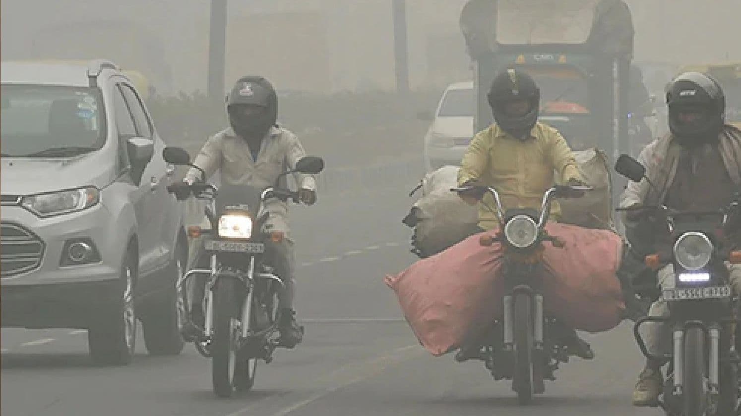 Air pollution in India: देश के सबसे प्रदूषित टॉप-10 शहरों में 8 यूपी के, जानें कौन सा शहर है नंबर-1