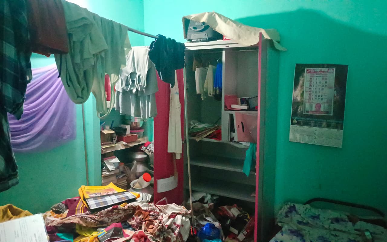 देवघर : जसीडीह में हथियार से लैस अपराधियों ने दवा व्यवसायी के घर बोला धावा, मारपीट कर जेवरात व नकदी ले भागे