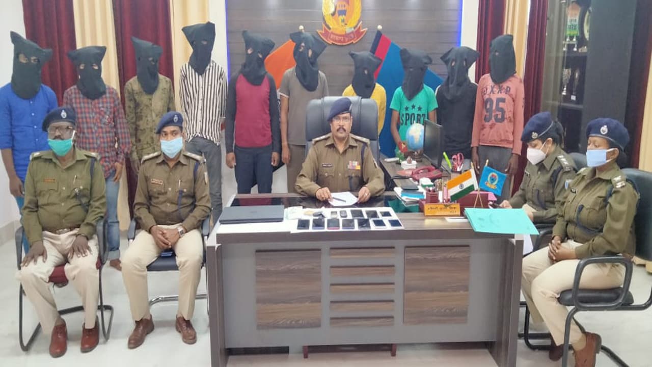 Jharkhand Cyber Crime News : साइबर क्रिमिनल का सेफ जोन बना देवघर, मध्य प्रदेश के बालाघाट में ऑनलाइन ठगी, 13 आरोपी गिरफ्तार