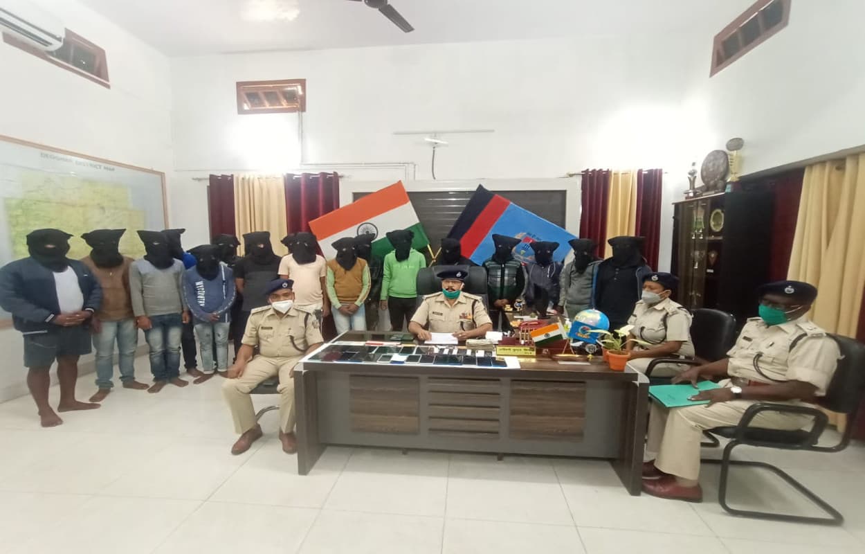 देवघर- गिरिडीह में एक्टिव हैं साइबर क्रिमिनल, बचके रहें वर्ना मिनट भर में हो सकता है खाता खाली