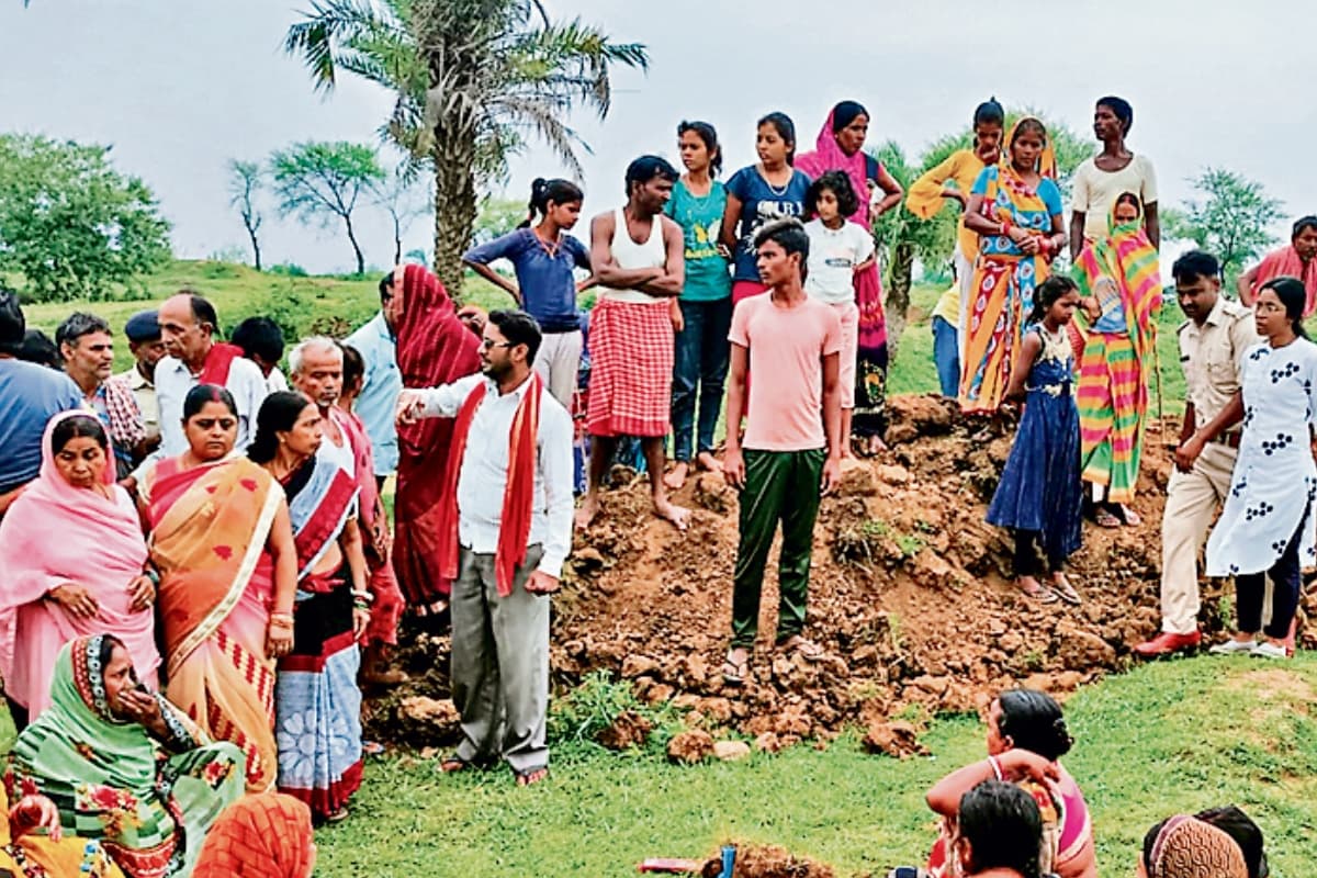 झारखंड : दाह संस्कार के बाद नहाने गया था तालाब, मिला शव