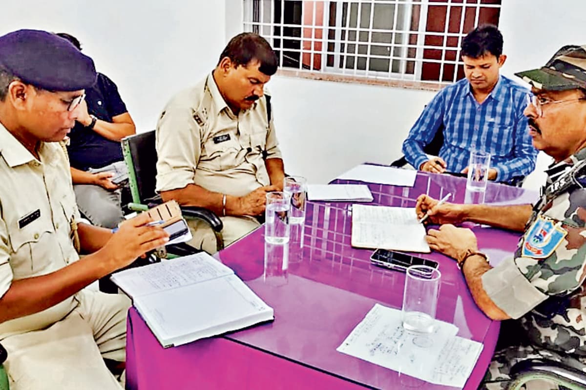 साहिबगंज में सुबेश मंडल पर बम से हमला मामला, मुंगेरी यादव के करीबी अशोक व चार-पांच अज्ञात के खिलाफ FIR