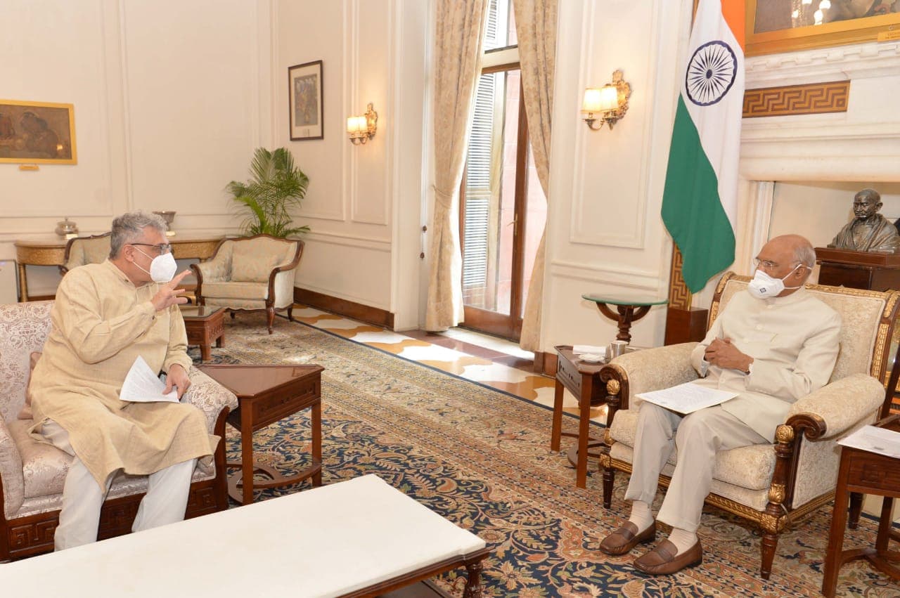 विधायक की संदिग्ध मौत का मामला : भाजपा नेताओं के बाद अब राष्ट्रपति से मिले तृणमूल नेता डेरेक, ममता का पत्र सौंपा