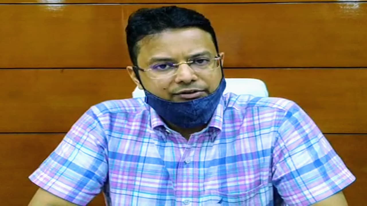 निर्देश के बावजूद कोविड सेंटर में योगदान नहीं देने पर धनबाद डीसी सख्त, 4 डॉक्टर्स के खिलाफ प्राथमिकी दर्ज करने का दिया आदेश