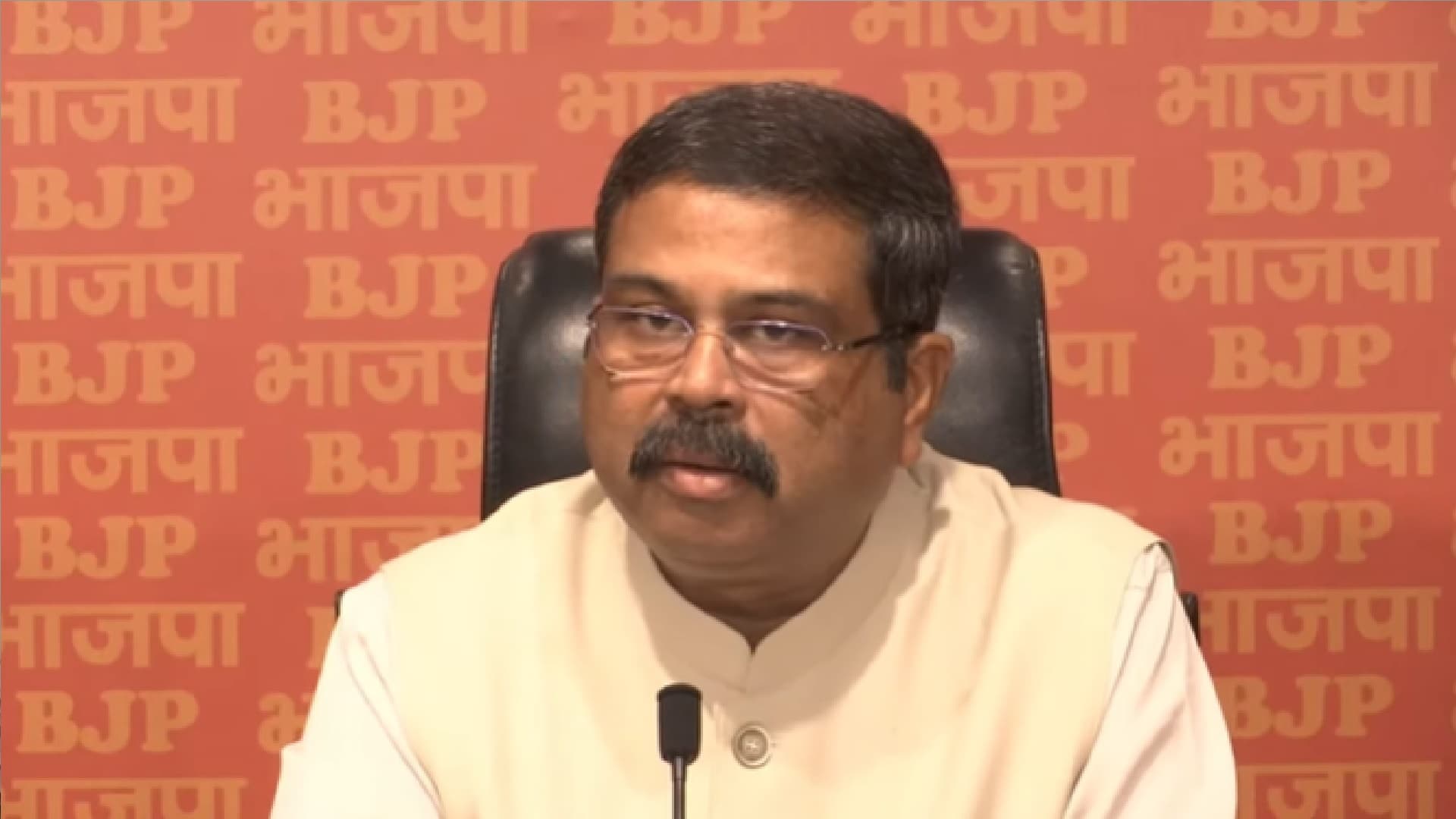 Karnataka Election 2023: बीजेपी ने जारी की 189 उम्मीदवारों की पहली सूची, डॉक्टर, वकील और आईएएस को टिकट