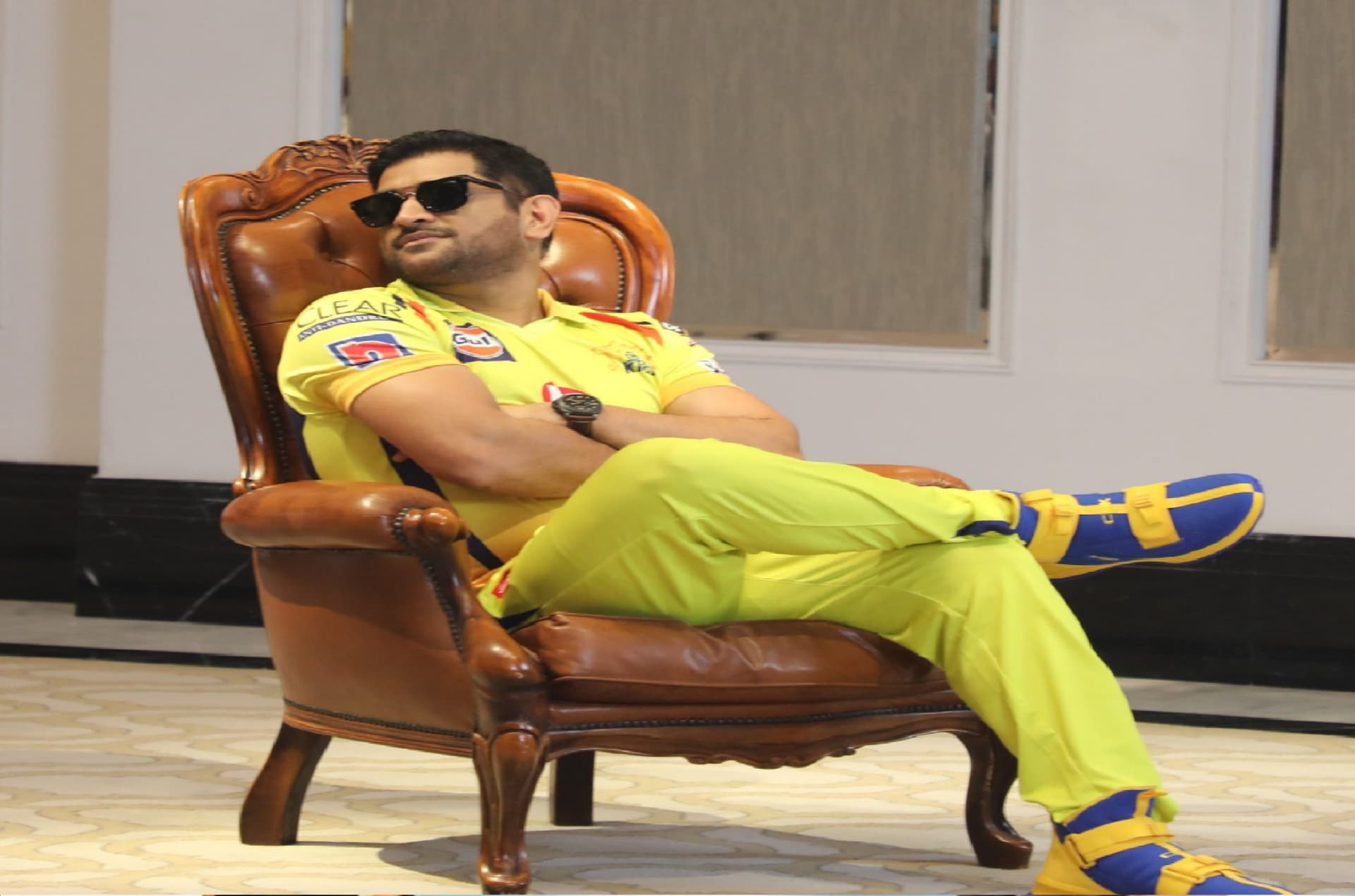 Ipl 2020 Latest Update : खतरनाक फॉर्म में दिख रहे धौनी, हेलीकॉप्टर शॉट और लंबे-लंबे छक्के जड़ रहे ‘माही’, वीडियो वायरल Ipl 2020 Latest Update : खतरनाक फॉर्म में दिख रहे धौनी, हेलीकॉप्टर शॉट और लंबे-लंबे छक्के जड़ रहे ‘माही’, वीडियो वायरल
