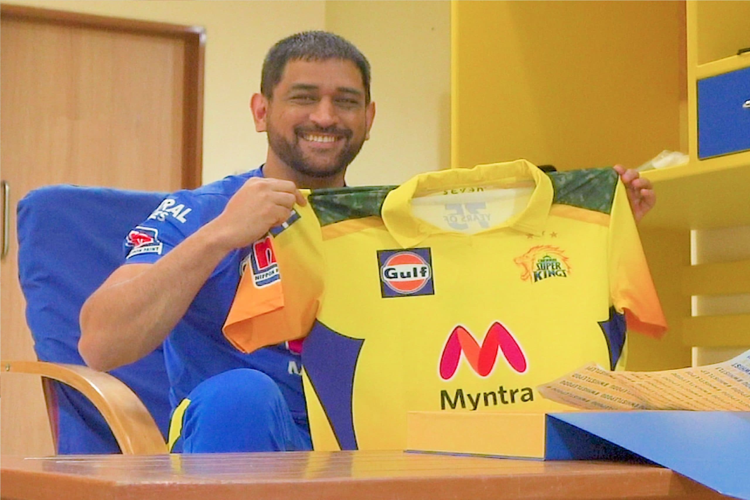 IPL 2021 : New Look में नजर आयेगी धौनी की टीम CSK, नयी जर्सी लॉन्च, भारतीय सेना को ऐसे दिया सम्मान